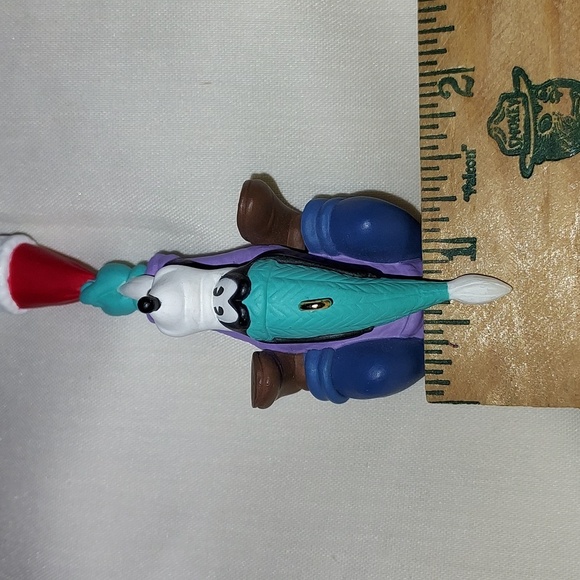 Hallmark Disney Ornament 1998. Runaway Tobaggon 2 piece set - Picture 11 of 14